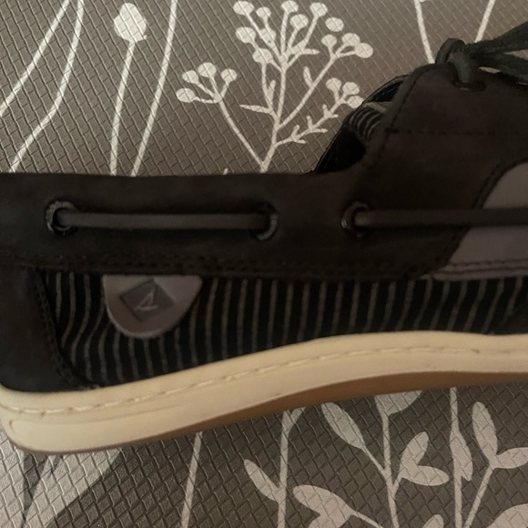 SPERRY BOAT SHOES! - Picture 2 of 4